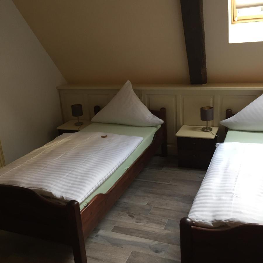 Hotel-Pension Markt-Scheune Anno 1652 弗洛托 外观 照片